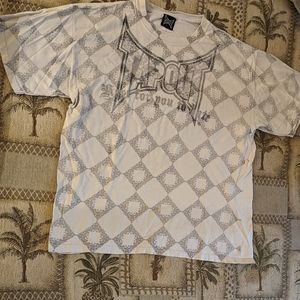 On SALE Men's Tapout tee L  great condition full front graphics light grey